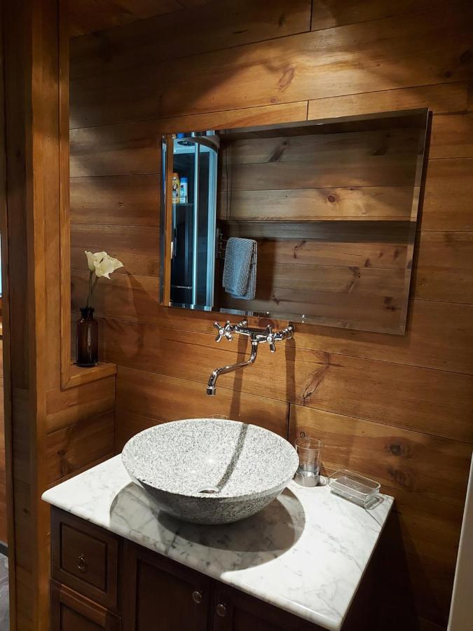 Appartement vouté en Gruyère dans l'Intyamon Enney Esterno foto
